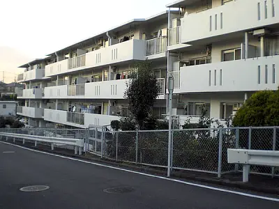 ライオンズマンション中山ガーデンA棟